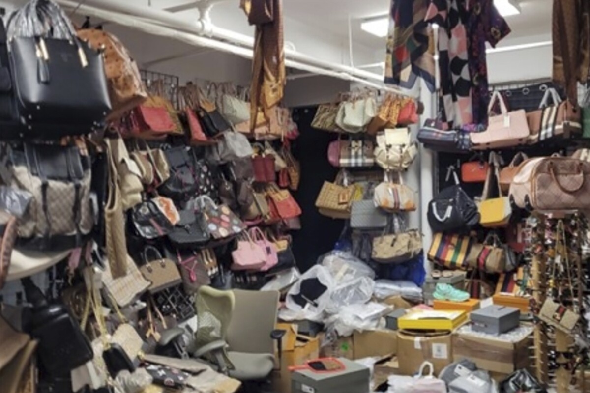 Buy fake luxury bags outlet